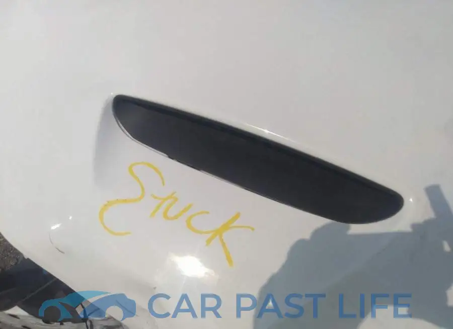 2C3CDXGJ7LH130306# 10