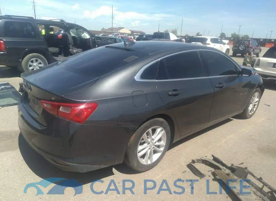 1G1ZD5ST8JF257138# 4