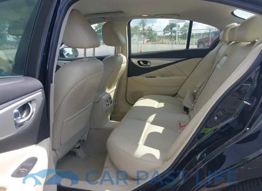 JN1EV7AR5LM256695# 8