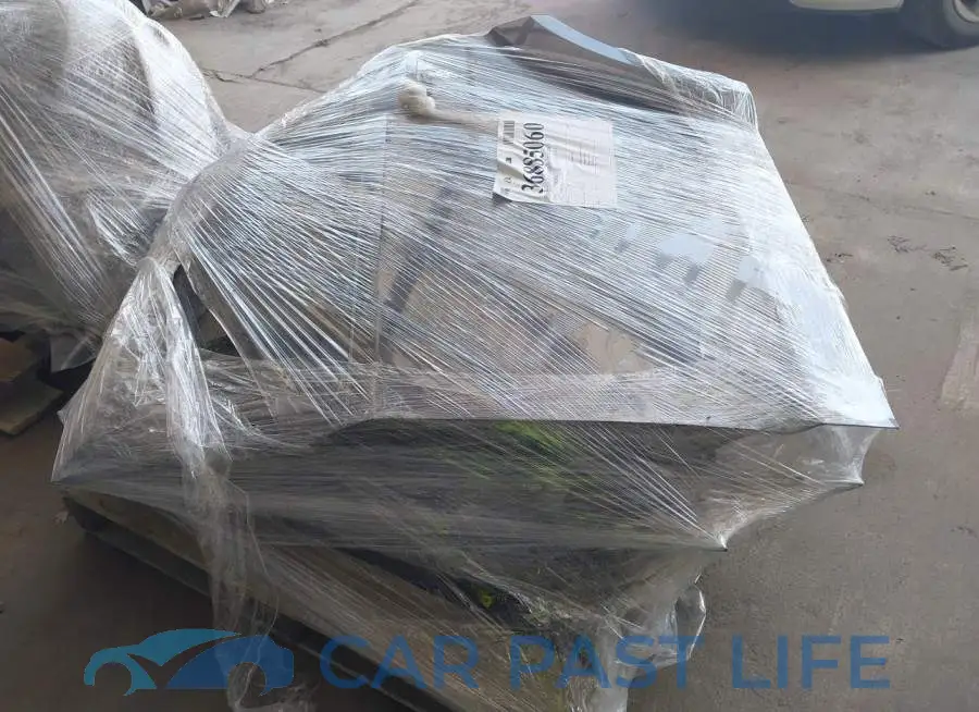 3C4PDCGB0LT264046# 4