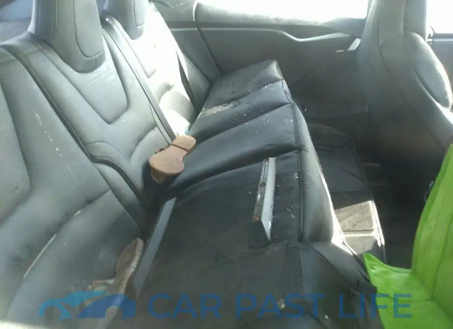 5YJSA1E25JF290681# 8
