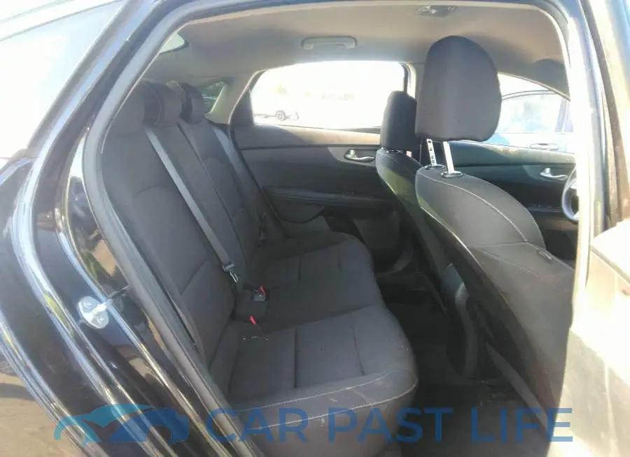 3KPF24AD4LE184206# 8