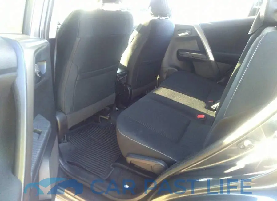 2T3RFREV8FW399470# 8