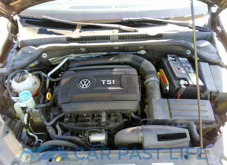 3VW5T7AJ8HM296128# 10