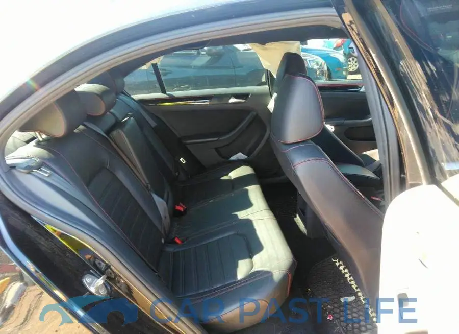 3VW5T7AJ8HM296128# 8