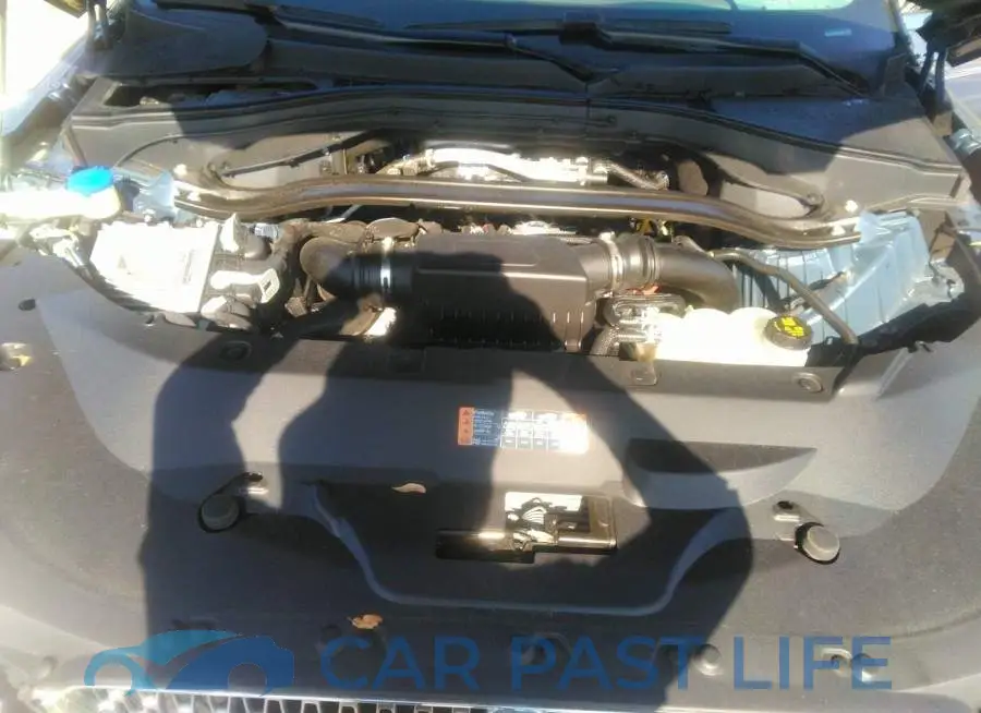 5LM5J7WC1MGL13352# 10