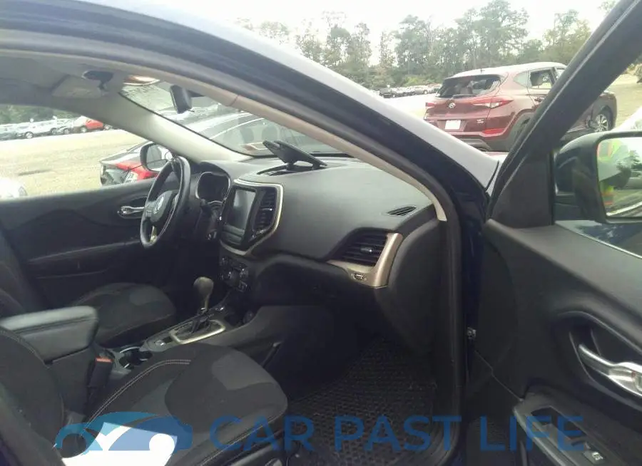 1C4PJMCS6FW552625# 5