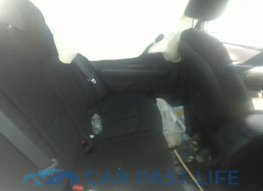 5XXGT4L35GG099880# 8