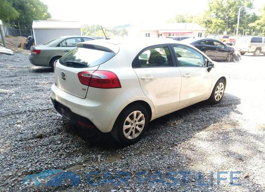 KNADM5A30D6134437# 4