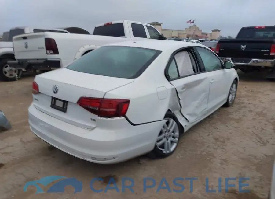 3VW2B7AJ9JM228674# 4
