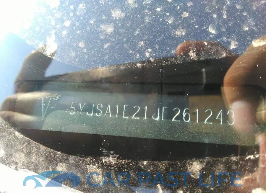 5YJSA1E21JF261243# 9