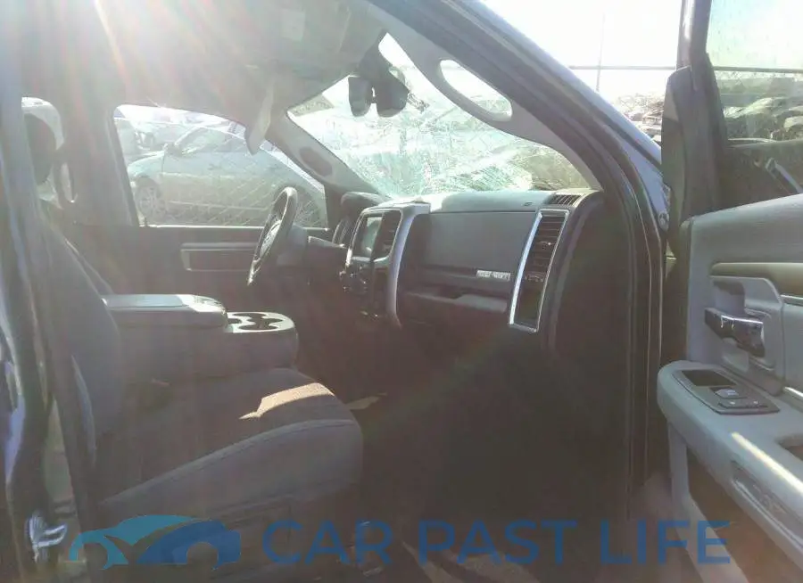 1C6RR7LT4KS518929# 5