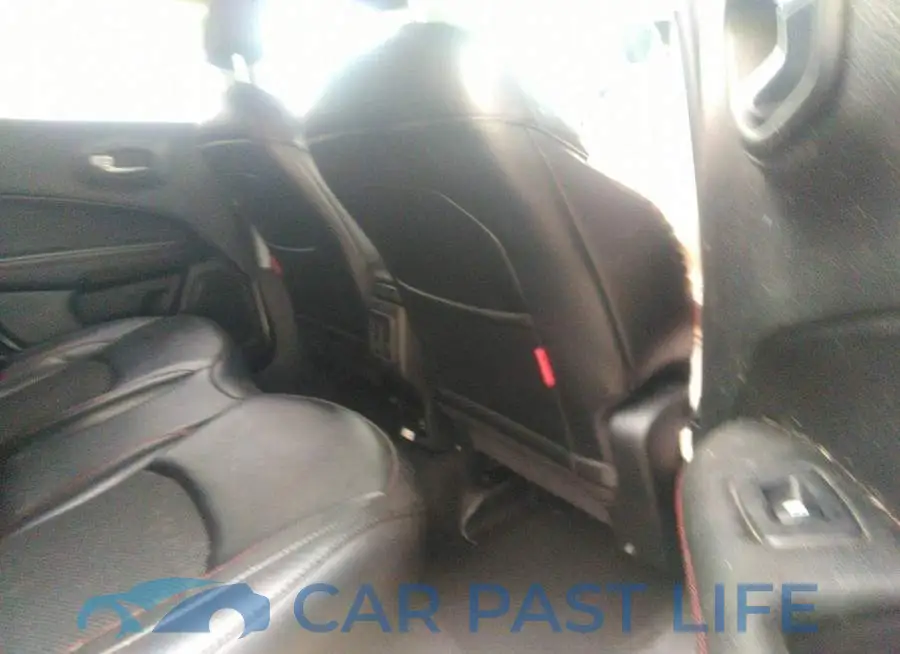 3C4NJDDB1LT177735# 8