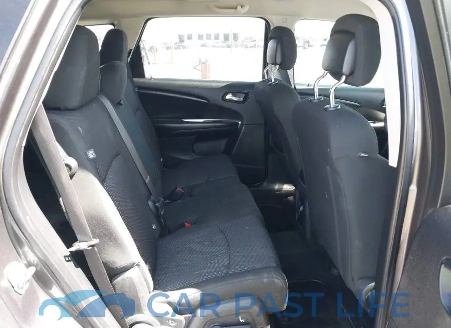 3C4PDCAB2KT870004# 8