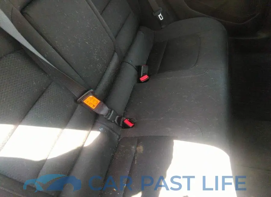 1G1ZB5ST5JF110040# 8