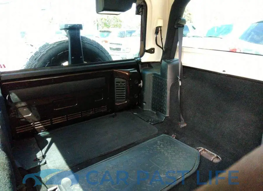 1C4AJWAG0DL689073# 8