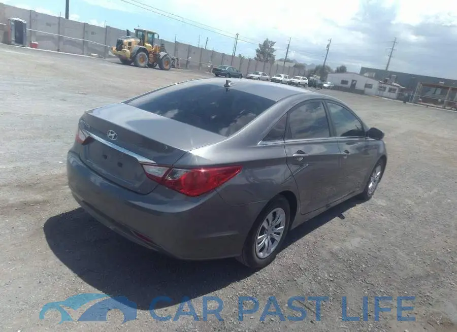 5NPEB4AC9DH591695# 4