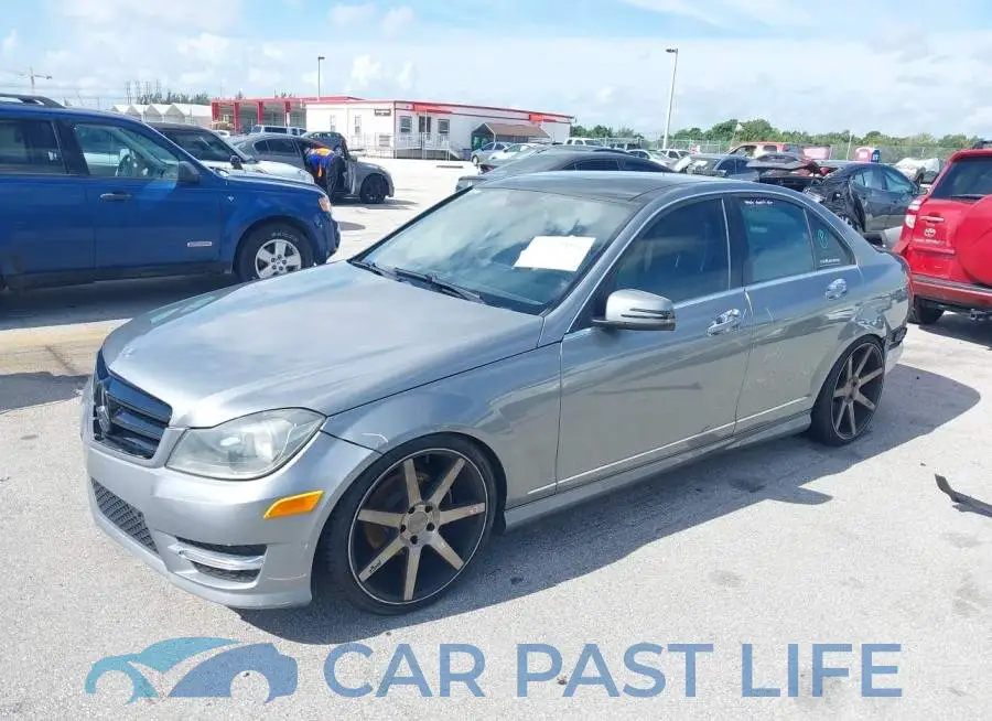 WDDGF4HB7DR281571# 2