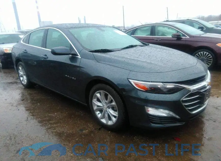 1G1ZD5ST2MF068733# 1