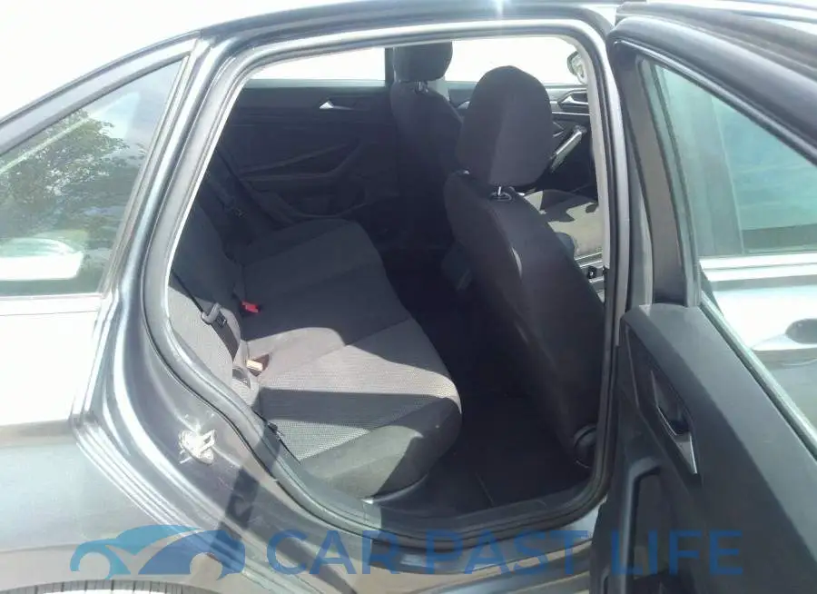 3VWC57BU4KM126530# 8