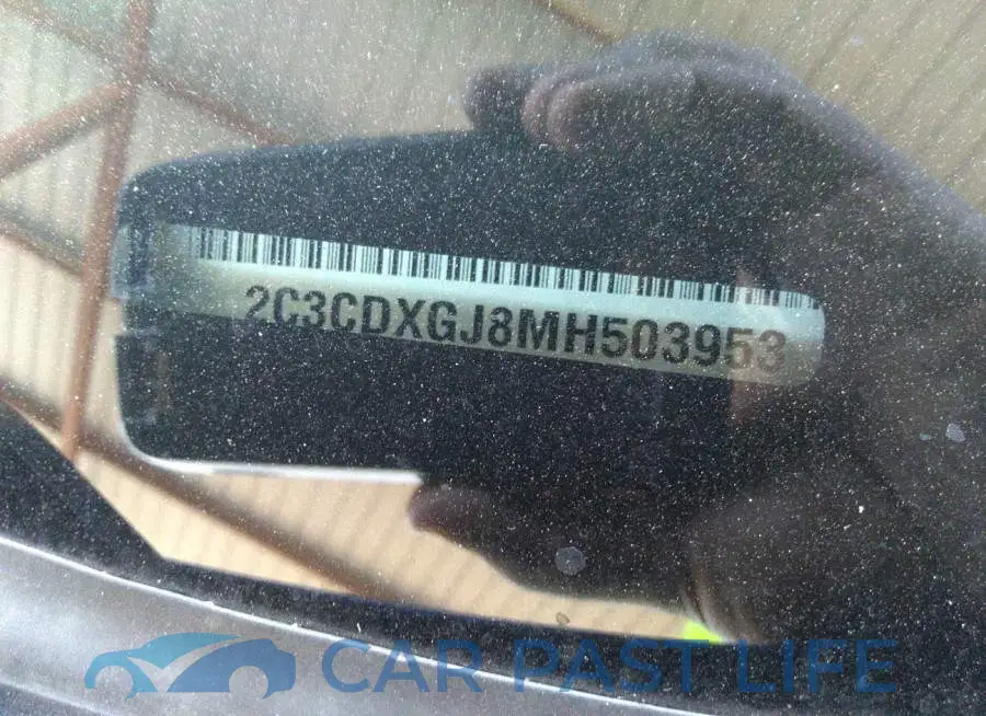 2C3CDXGJ8MH503953# 9