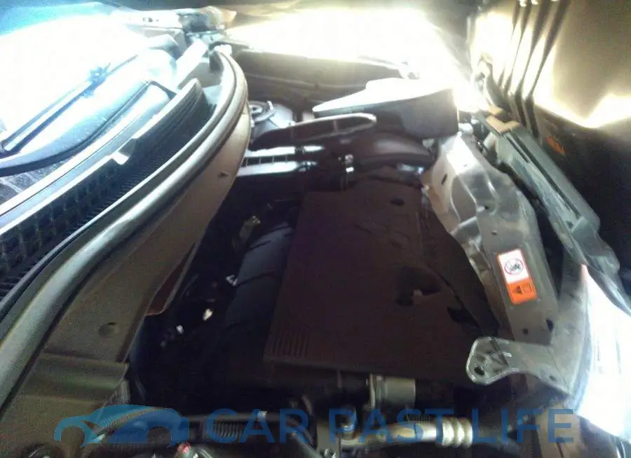 JA4AD3A33JZ001993# 10