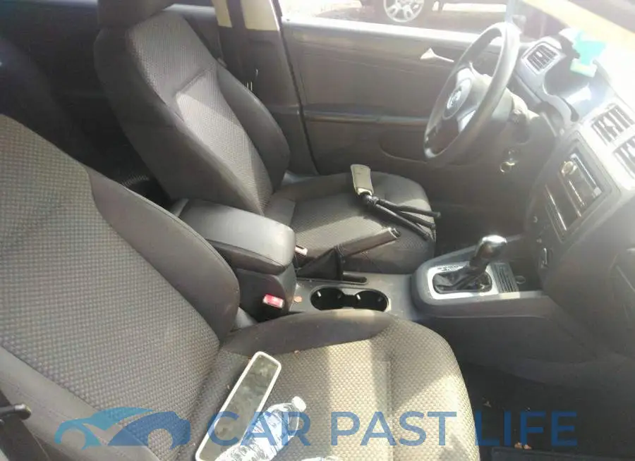 3VW2K7AJ4EM418694# 5