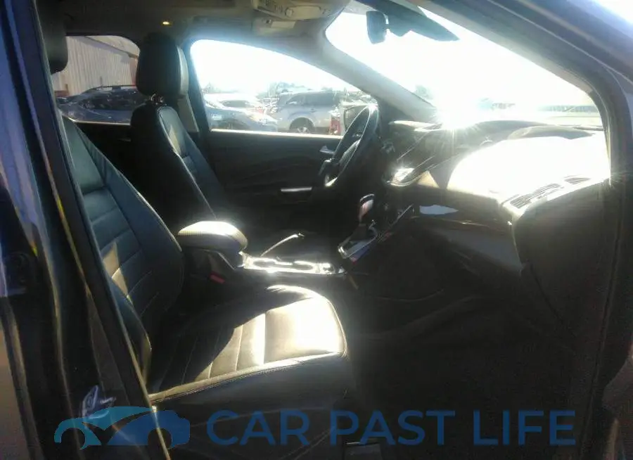 1FMCU9JX7EUB48370# 5