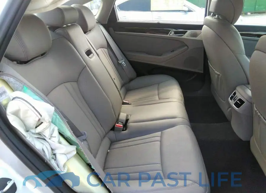 KMTFN4JE6KU327173# 8