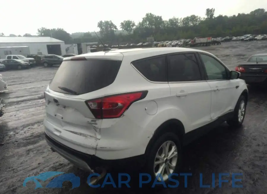 1FMCU9GD8KUA43748# 4