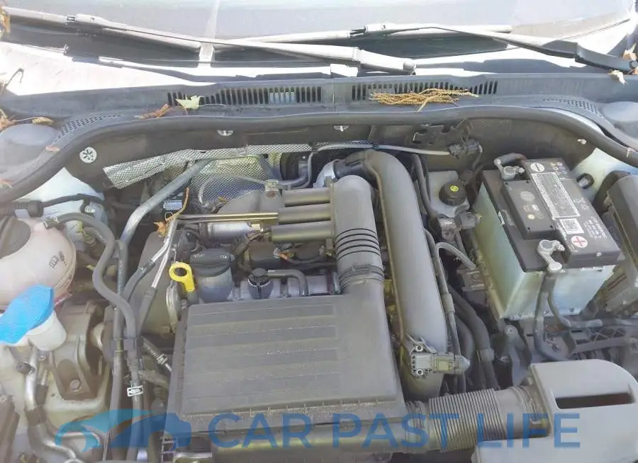 3VW167AJ1HM365165# 10