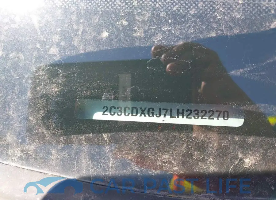 2C3CDXGJ7LH232270# 9