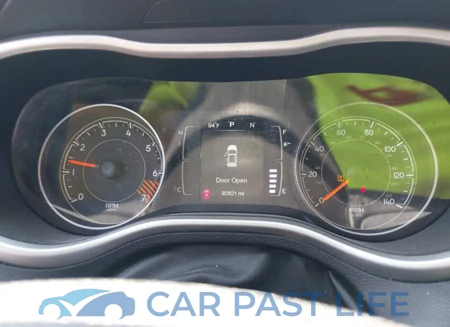1C4PJLCB7FW770955# 7