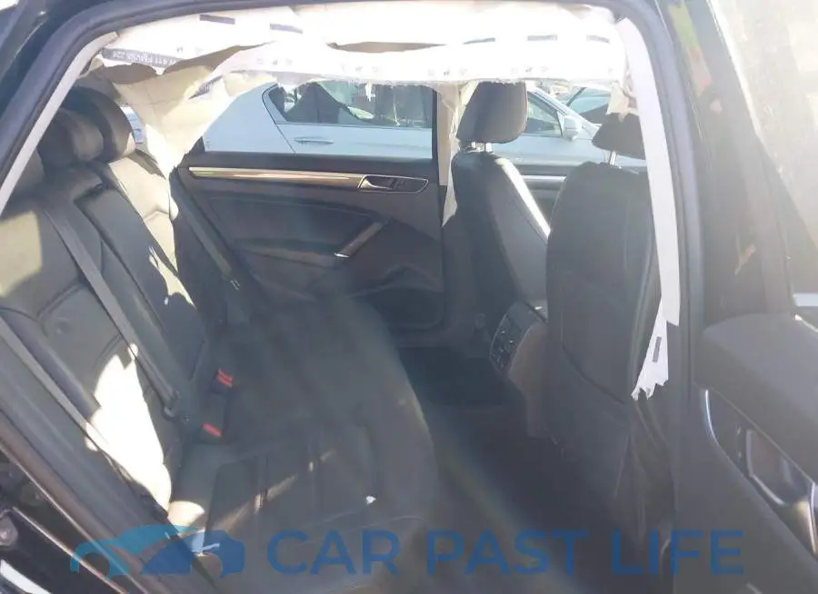 1VWGT7A38HC085054# 8