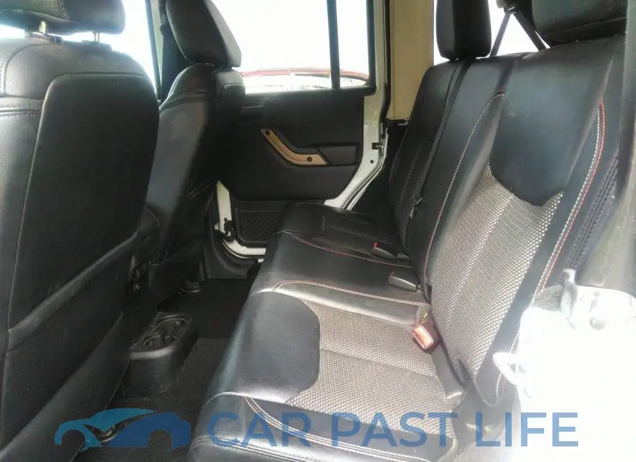 1C4BJWEG1GL195131# 8