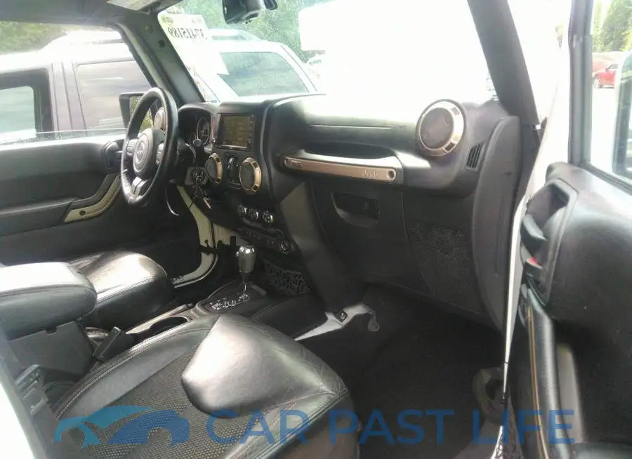1C4BJWEG1GL195131# 5