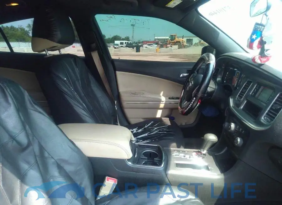 2C3CDXBG1DH688732# 5
