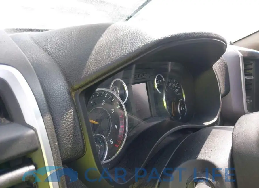 3C6UR5DL4KG663800# 7