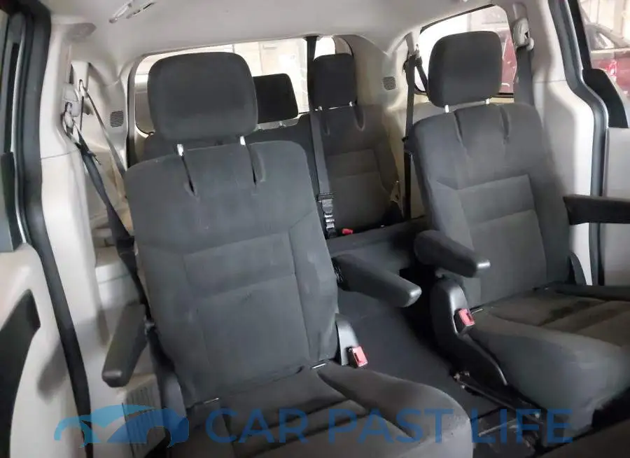 2C4RDGBG1GR131890# 8