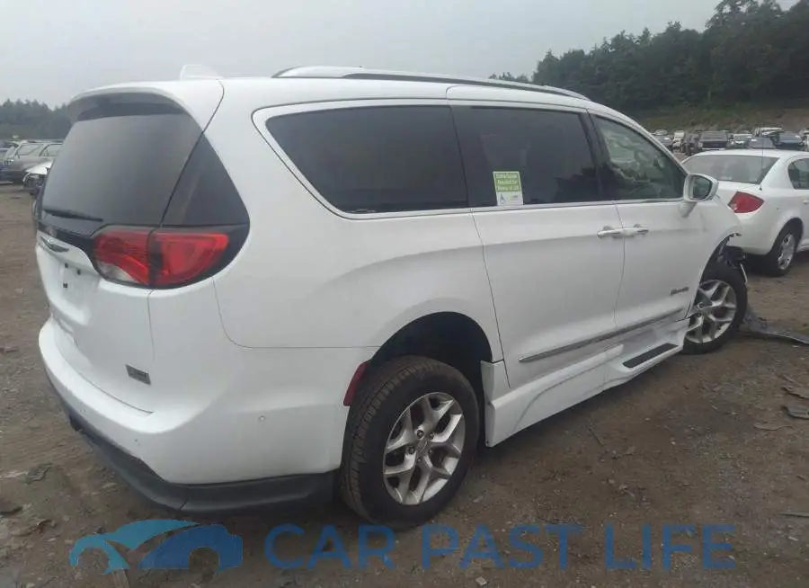 2C4RC1EG6KR708272# 4