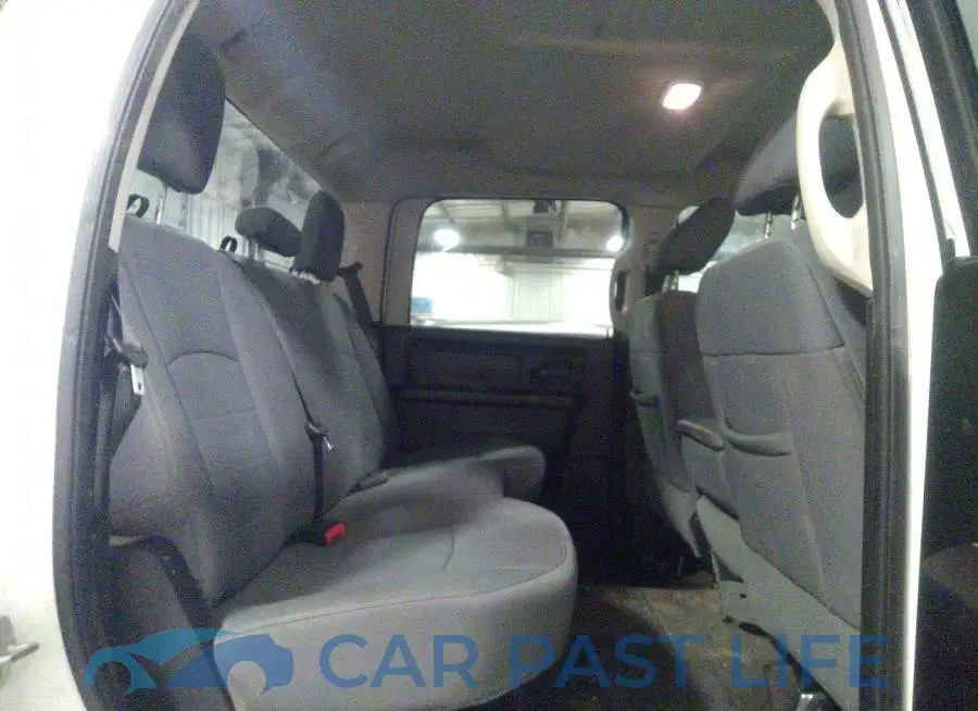 3C6TR5CT1DG562018# 8