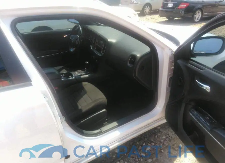 2C3CDXBG5DH677815# 5