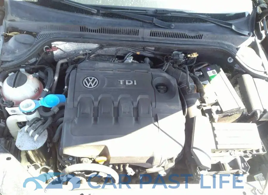 3VW3A7AJ5FM238939# 10