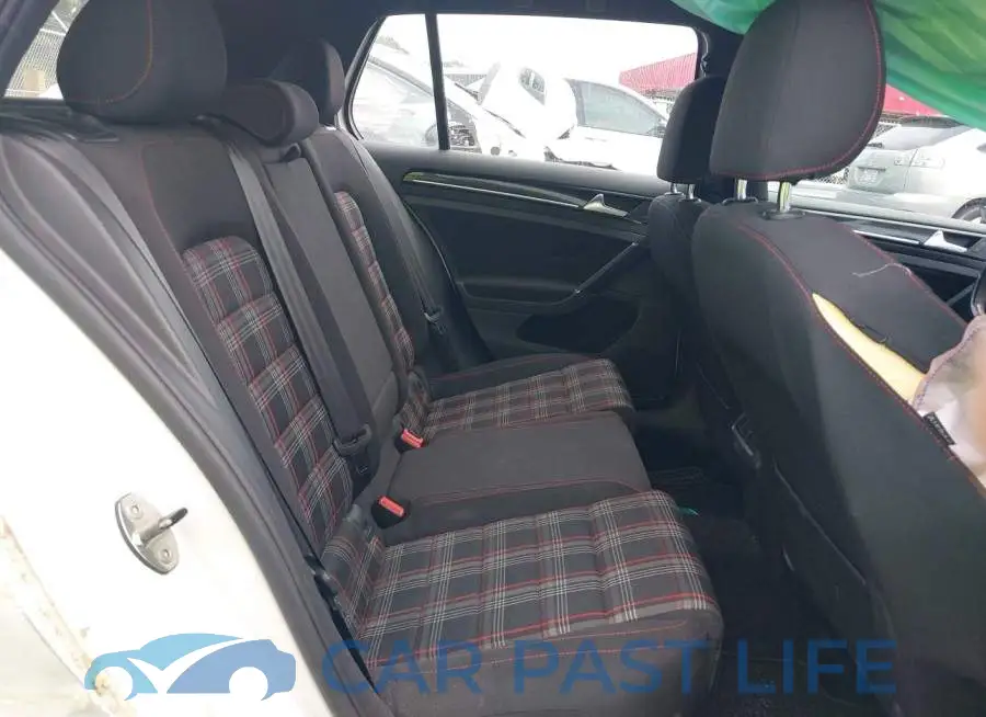 3VW5T7AU5FM004605# 8