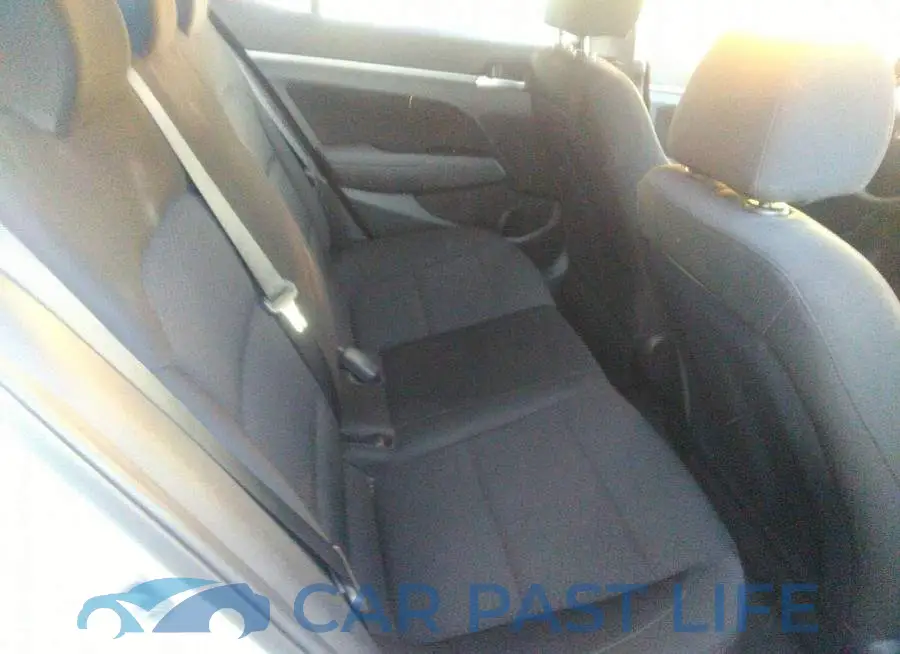 5NPD84LF2LH525098# 8