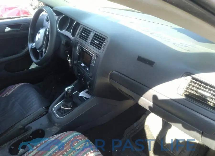 3VW267AJ9GM349315# 5