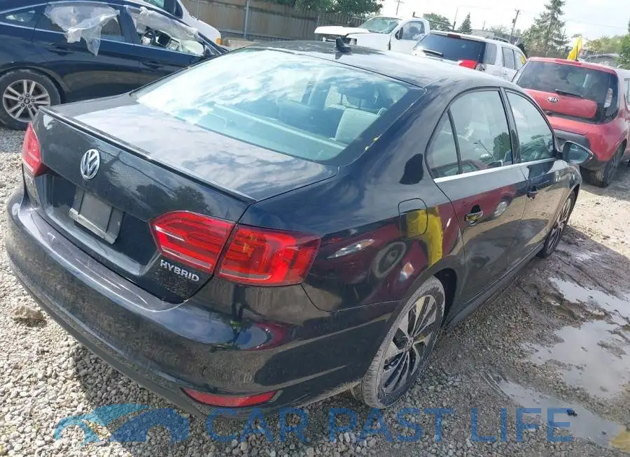 3VW637AJ3DM302903# 4