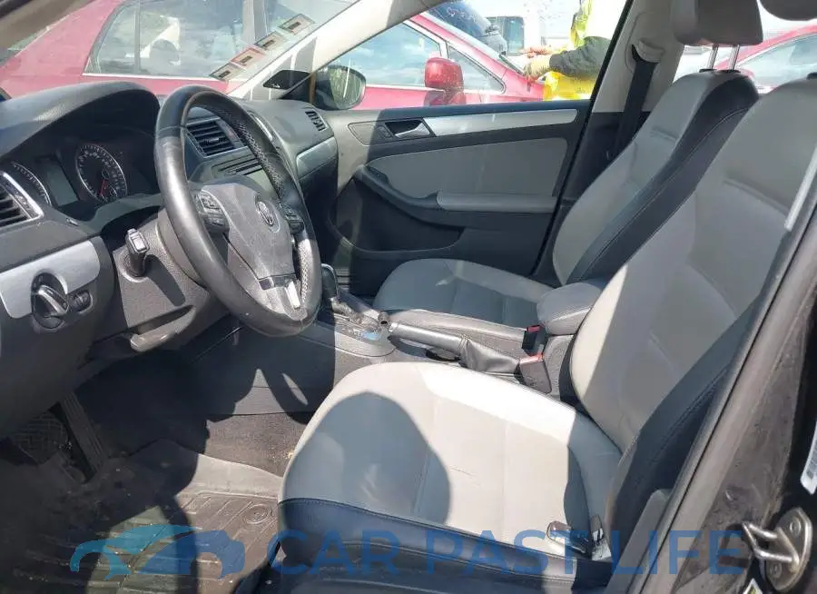 3VW637AJ3DM302903# 5