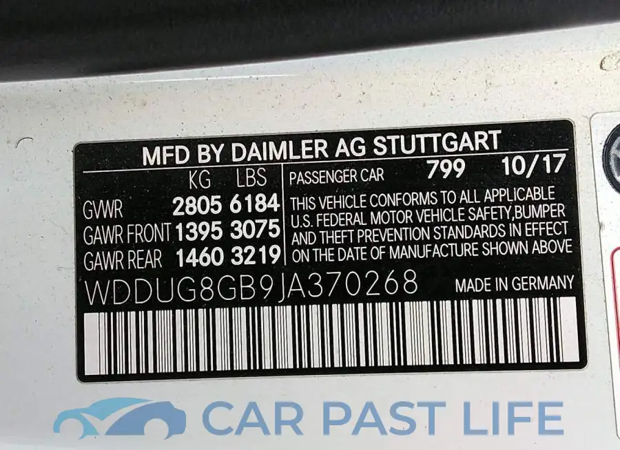 WDDUG8GB9JA370268# 9