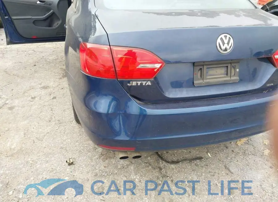 3VW2K7AJ2EM411050# 6